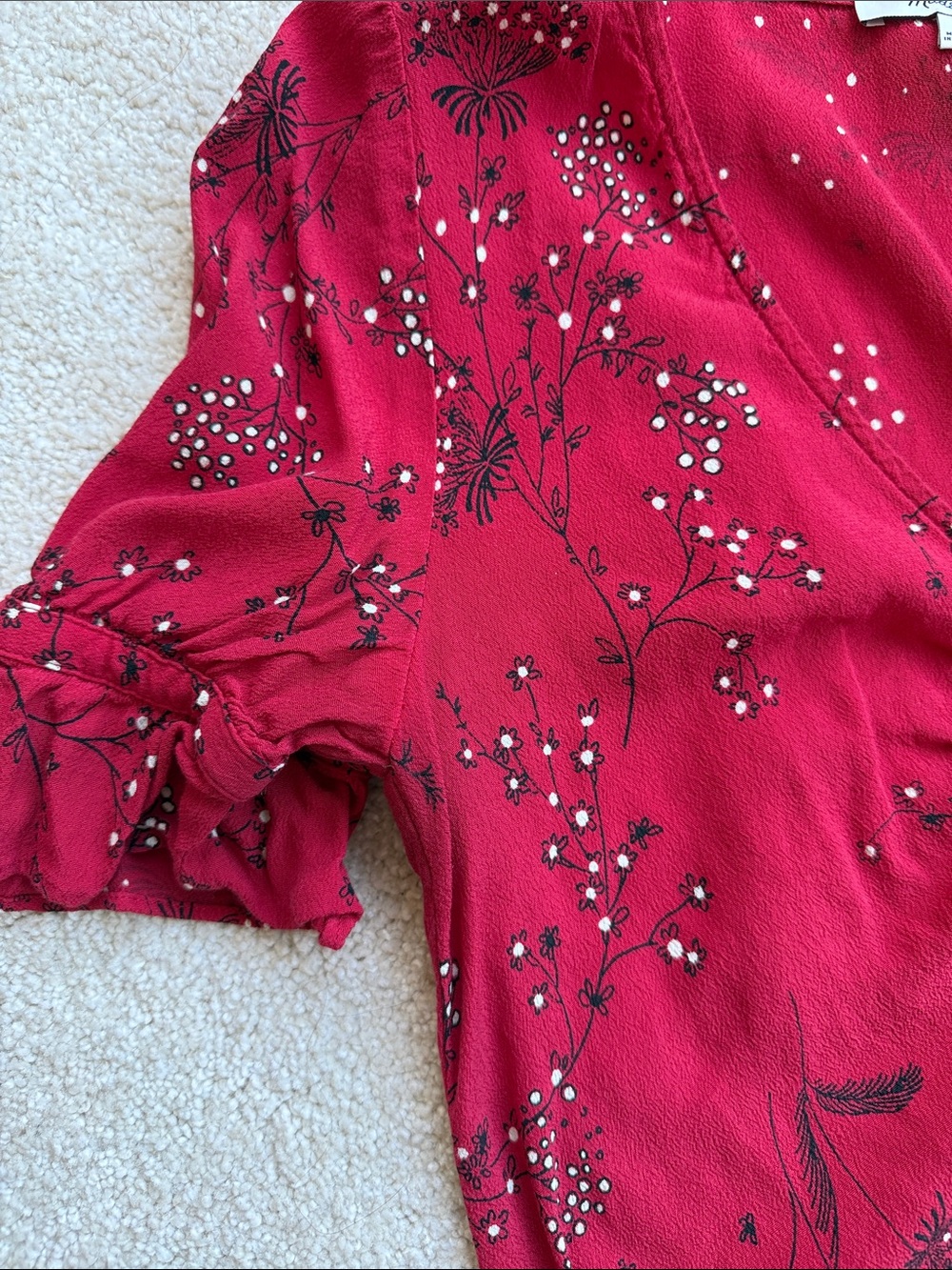 Madewell Raspberry Floral Ruched Button-Front Blouse - Picture 3 of 4